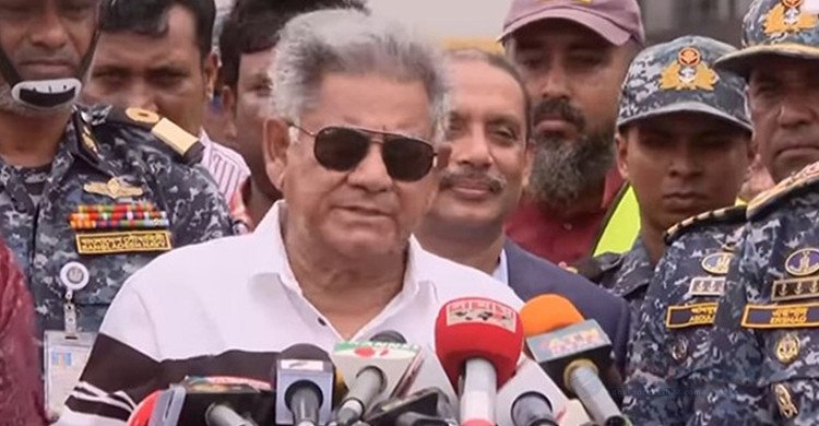 চট্টগ্রাম বন্দর নিয়ে প্রোপাগান্ডা যেন না হয় : নৌপরিবহন উপদেষ্টা